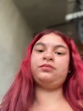 MiaLujan  online show from April 10, 11:27 am