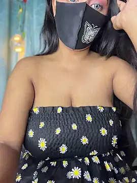 Naughty Nisha0 online show from July 27, 5:43 pm