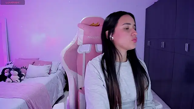 Tinylottie online show from November 14, 4:45 am