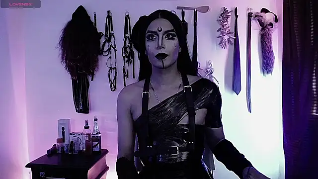 akinoro  online show from October 31, 8:13 pm