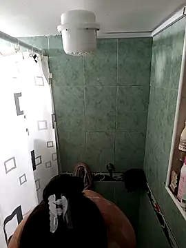 Bonny Klote online show from December 3, 6:43 pm