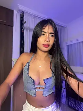 lina pink online show from August 6, 2:51 am