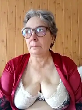 IrinaSweet54 online show from October 13, 6:38 am