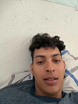 ValenSuarez25 online show from July 20, 3:36 pm