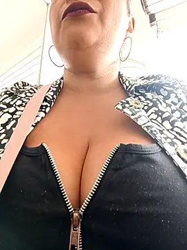 Hannahcandyy online show from February 14, 5:48 pm