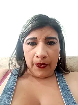 Hannahcandyy online show from November 11, 8:39 pm