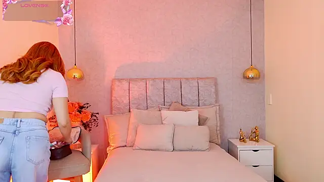 april rousse online show from April 16, 1:11 pm