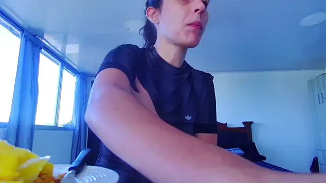 bellatrix25 online show from July 5, 1:50 pm