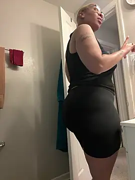 SexyHoneyRedd online show from June 22, 8:44 am