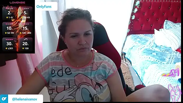 Snapshot of helenca43 chatting on September 20, 8:07 pm helenca43 online show from September 20, 8:07 pm