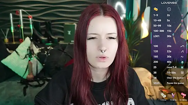 Lily Moonlight online show from April 16, 7:08 am