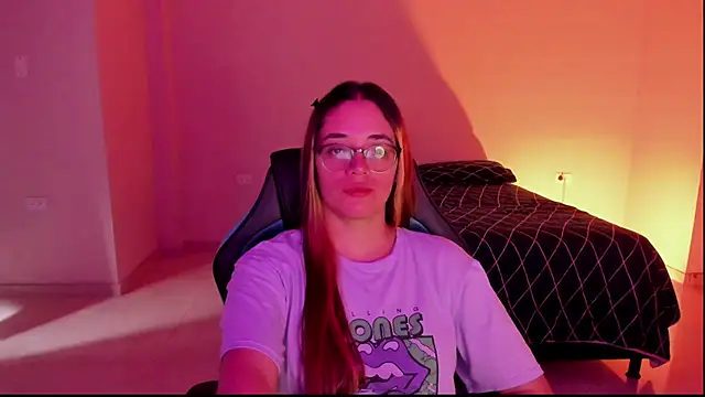 atenas 05  online show from September 12, 6:37 pm