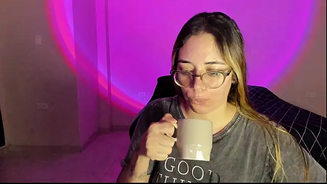 atenas 05  online show from October 15, 10:18 am