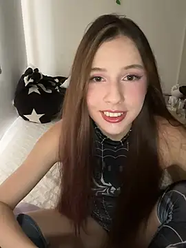 br00klynhaze420 online show from July 12, 4:30 pm