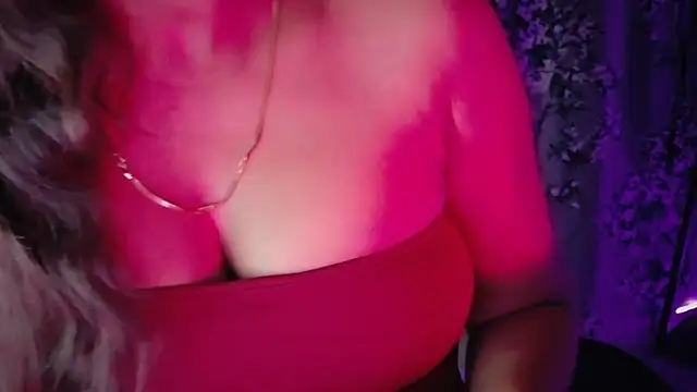 SexyAndHottie online show from April 22, 5:21 pm