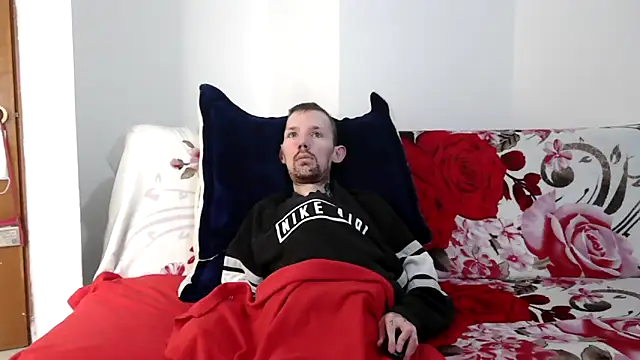 Sophia and Thomas online show from February 2, 9:36 pm