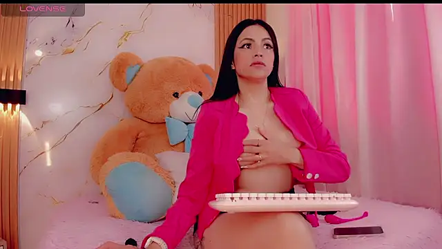 BrendaSquirtx online show from January 15, 4:57 pm