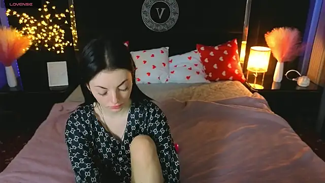 Daisy Delight online show from March 2, 5:41 am