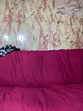 Charlotte Bradshaw online show from April 3, 12:30 am