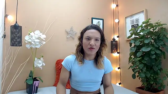 aslyhernandez 7 online show from September 30, 12:00 pm