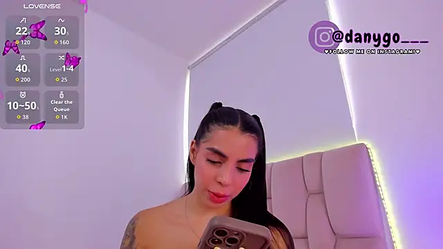 ZarianaEvanz online show from September 11, 8:53 pm