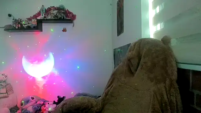 Shaddycute  online show from March 23, 6:58 pm