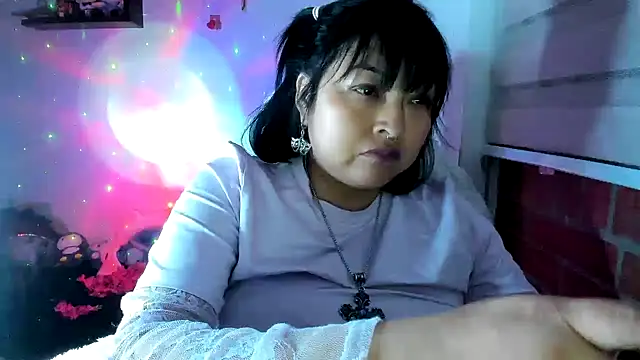 Shaddycute  online show from June 28, 1:34 am