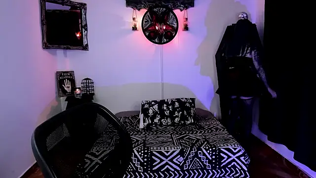 DimmuandDarkness online show from November 12, 5:05 am