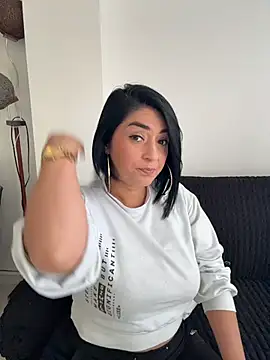 karenlennox1 online show from March 26, 10:11 pm