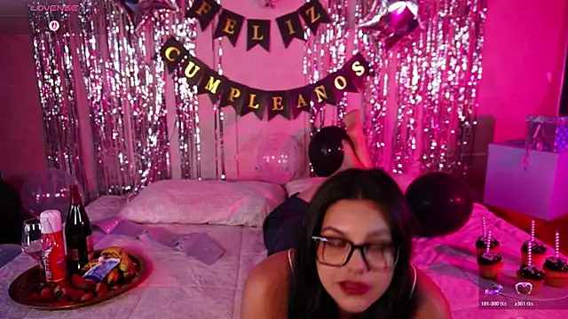 Sophia wilsonn  online show from April 22, 12:46 pm