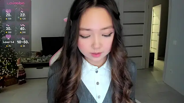 Fluffy Rose online show from December 14, 4:07 am