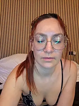 ladoucedu34 online show from March 26, 4:42 pm