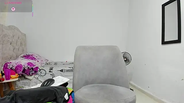 tania lucia1 online show from April 14, 9:31 am