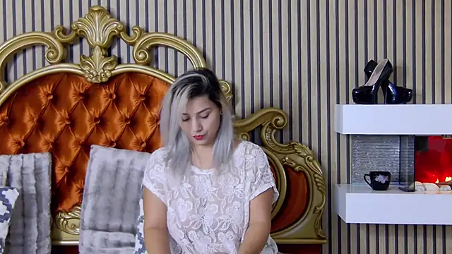 SweetMissXXX online show from October 23, 7:25 am