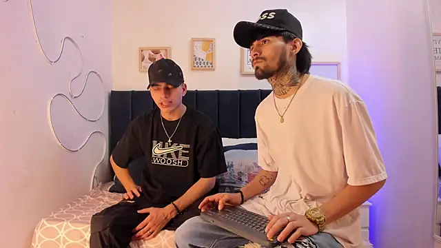 Brutal Sex Fucking online show from November 17, 9:37 pm