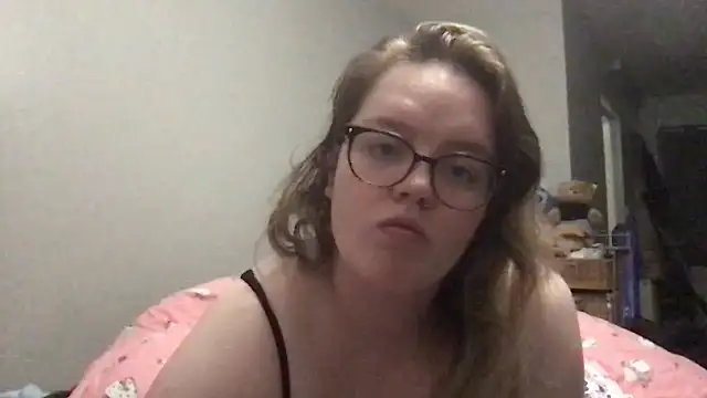 honeyyy24 online show from October 12, 10:23 pm