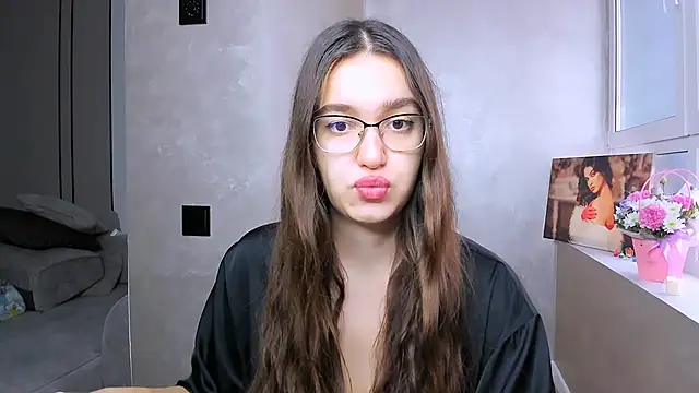 fancy bunny online show from December 18, 7:24 am