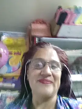 Edged Hot69 online show from November 10, 11:55 pm