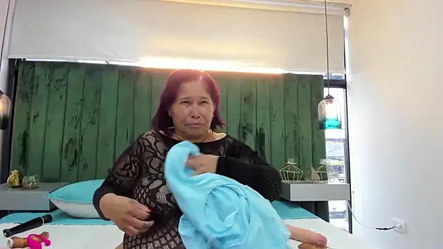 girl amada online show from April 16, 9:39 pm