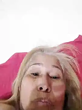 girl amada online show from November 2, 10:35 pm