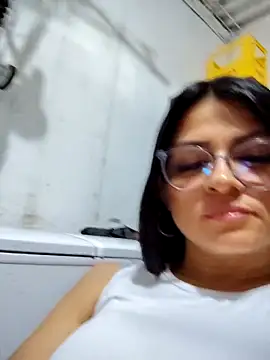 Linda Lars online show from April 16, 2:12 am