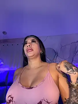 kiim taaylor online show from December 2, 7:27 pm