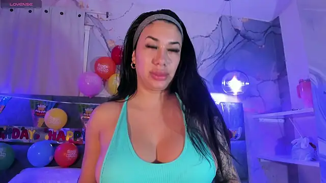 kiim taaylor online show from February 6, 3:15 pm