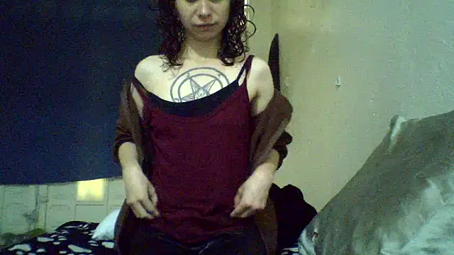 CELEna098rs707 online show from April 18, 10:31 pm