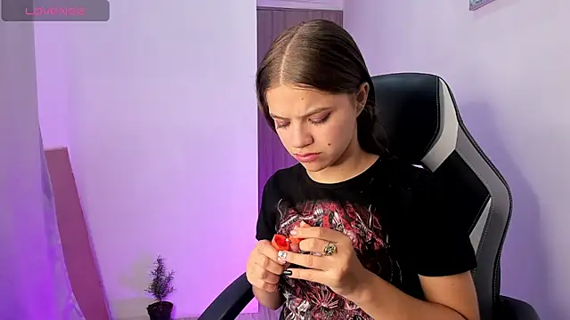 PaigeJayden online show from October 28, 3:23 am