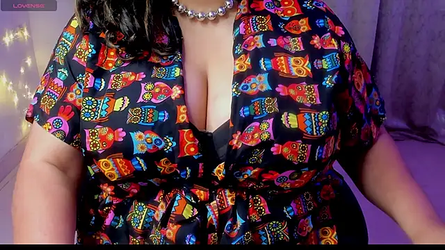 Gulabi Queen online show from March 1, 6:02 am