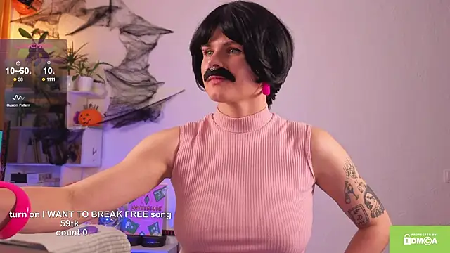 ginavontease online show from October 31, 4:55 pm