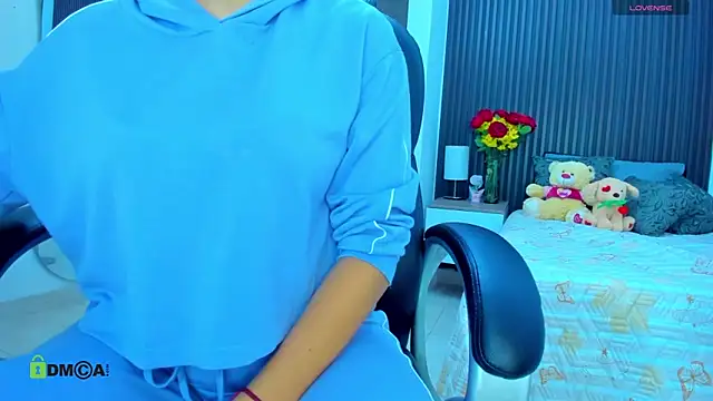 natasha  jackson online show from April 19, 11:54 am