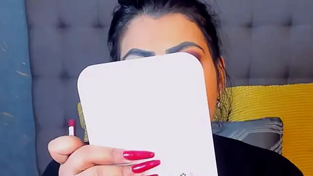 AmyCubes online show from December 14, 10:15 pm