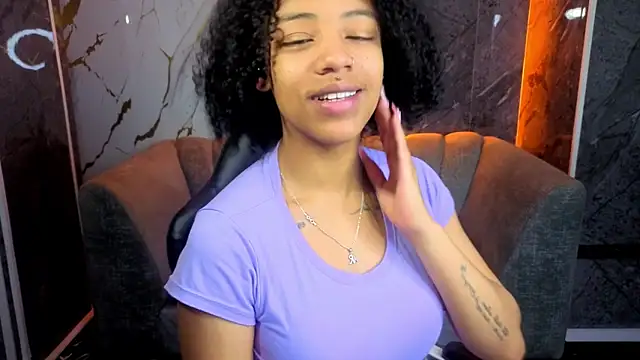 Violeth b online show from November 14, 1:00 pm